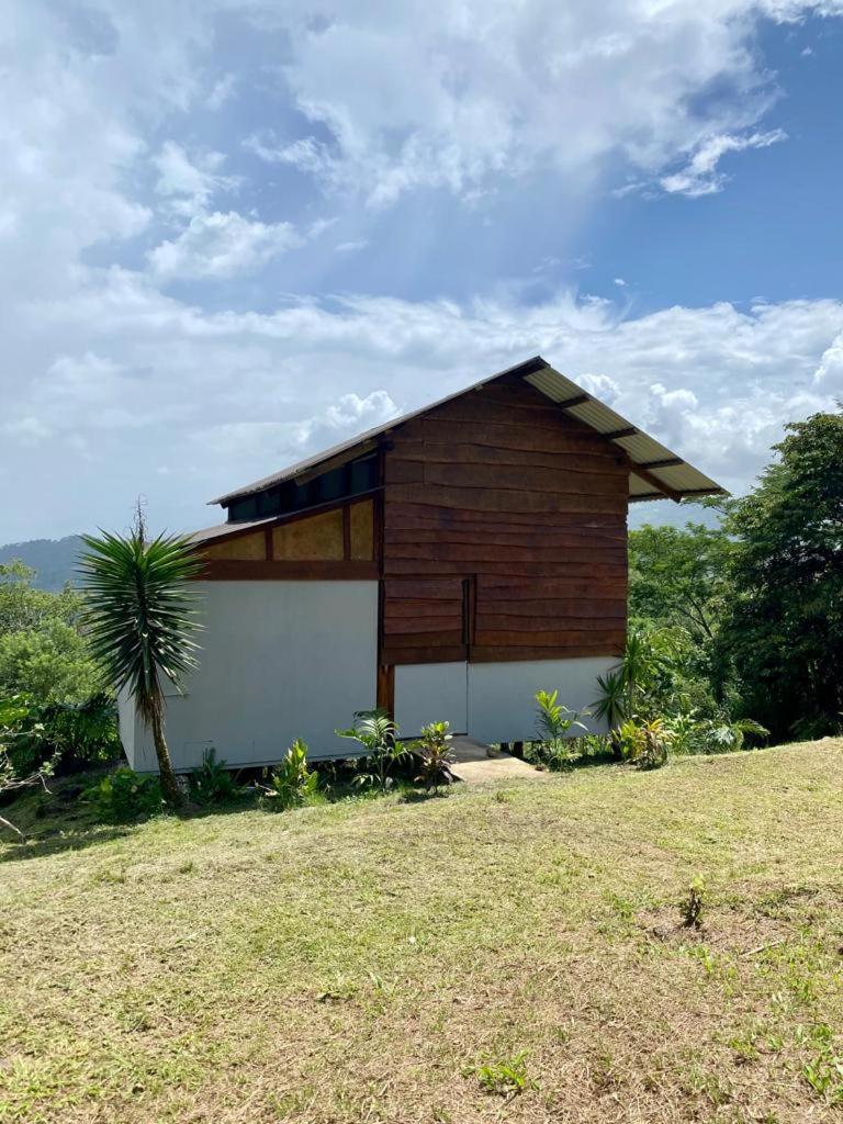 Hotel Hacienda Monteclaro Turrialba Exterior foto